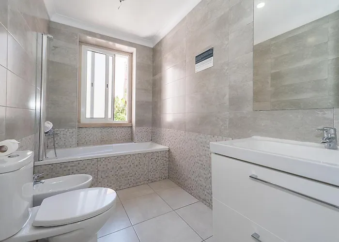 Lejlighed Houze Four Bedroom Near Zoo Lisboa